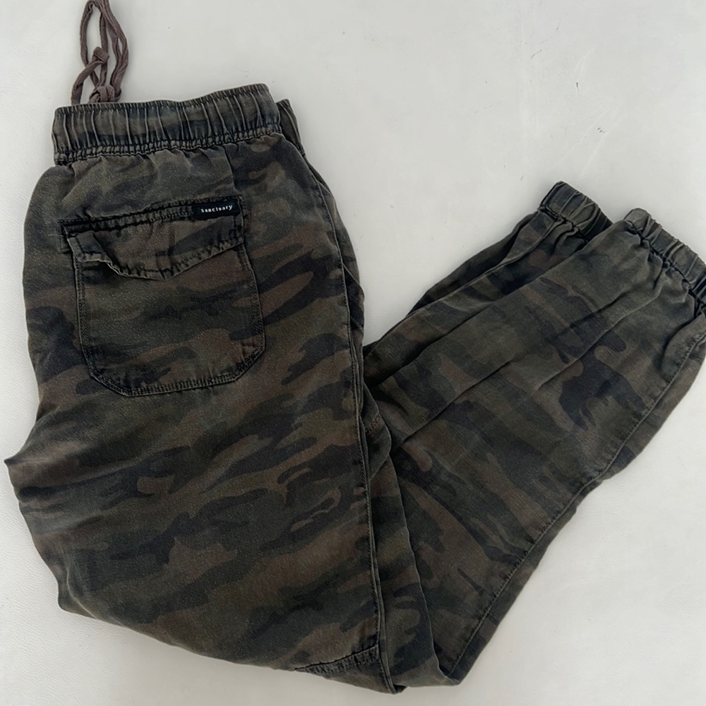 Samctuary camo joggers